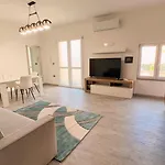 Thomas' House *